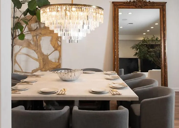 Luxury Gold Coast Penthouse With Deck & Views Ferienhaus